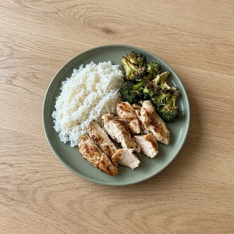Garlic-lemon chicken with broth rice